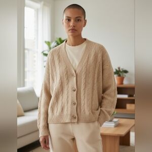 NWT Womens Cardigan O/S Gold Shimme Preppy Chic Oversized European Capsule